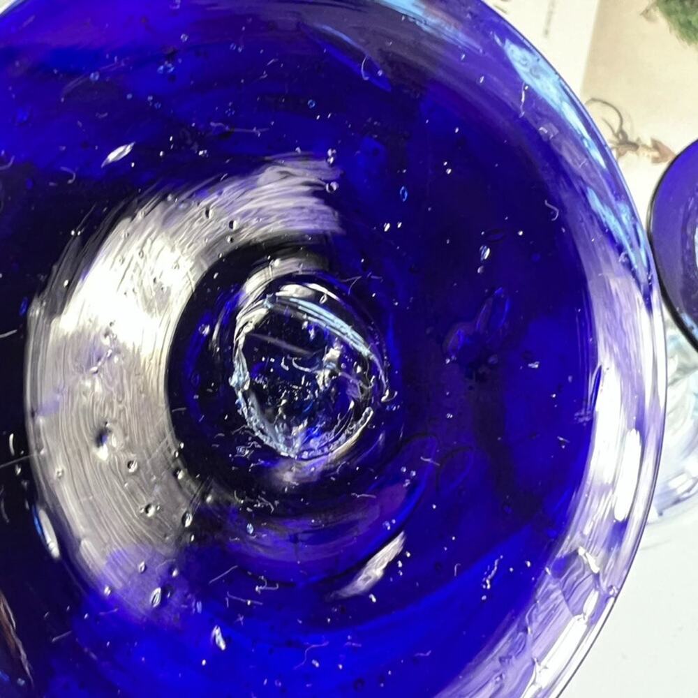 Hand blown Margarita Glasses Set of 2 6.5" Tall Clear Cobalt Blue Rim - Picture 4 of 4